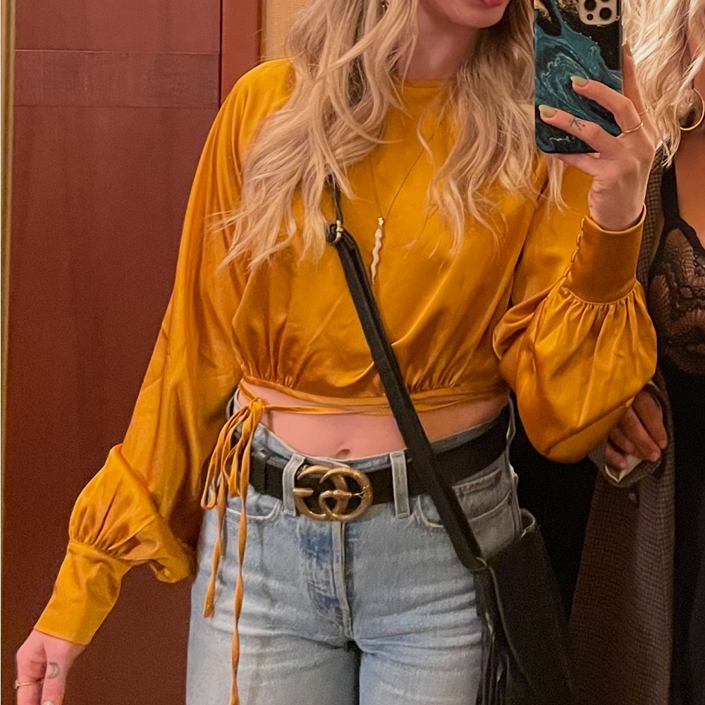 12th tribe Mustard Yellow backless cropped long sleeve top - Picture 6 of 6